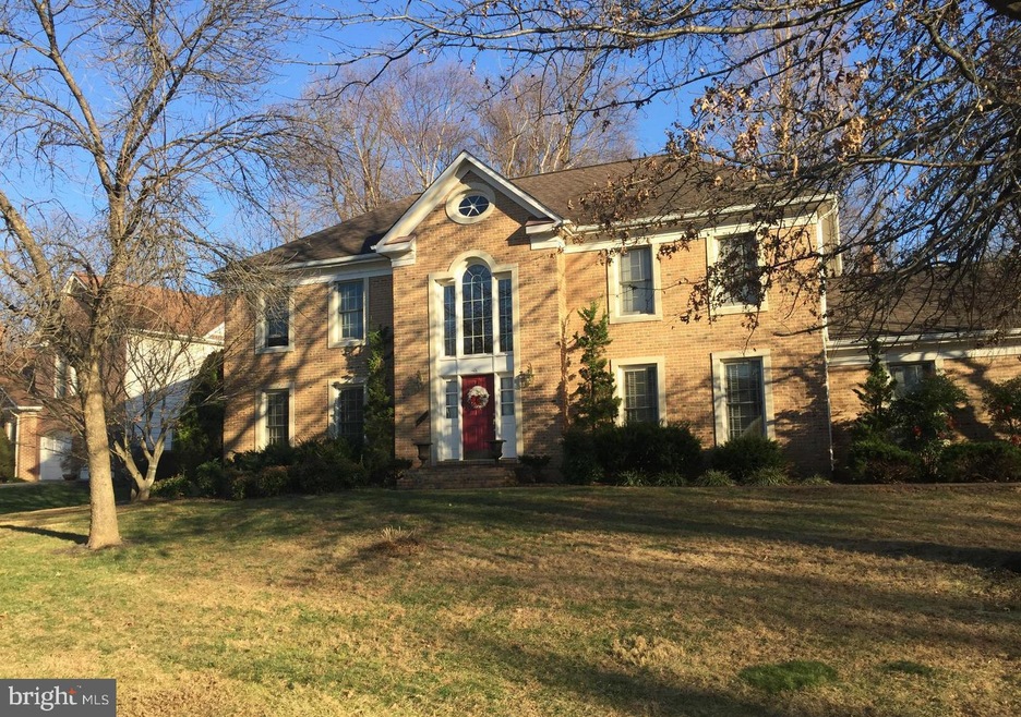 12716 Heatherford Place, Fairfax, VA 22030 - photo 1