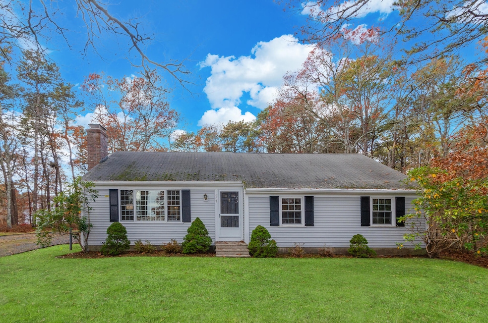 607 W Yarmouth Rd, West Yarmouth, MA 02673 - photo 1