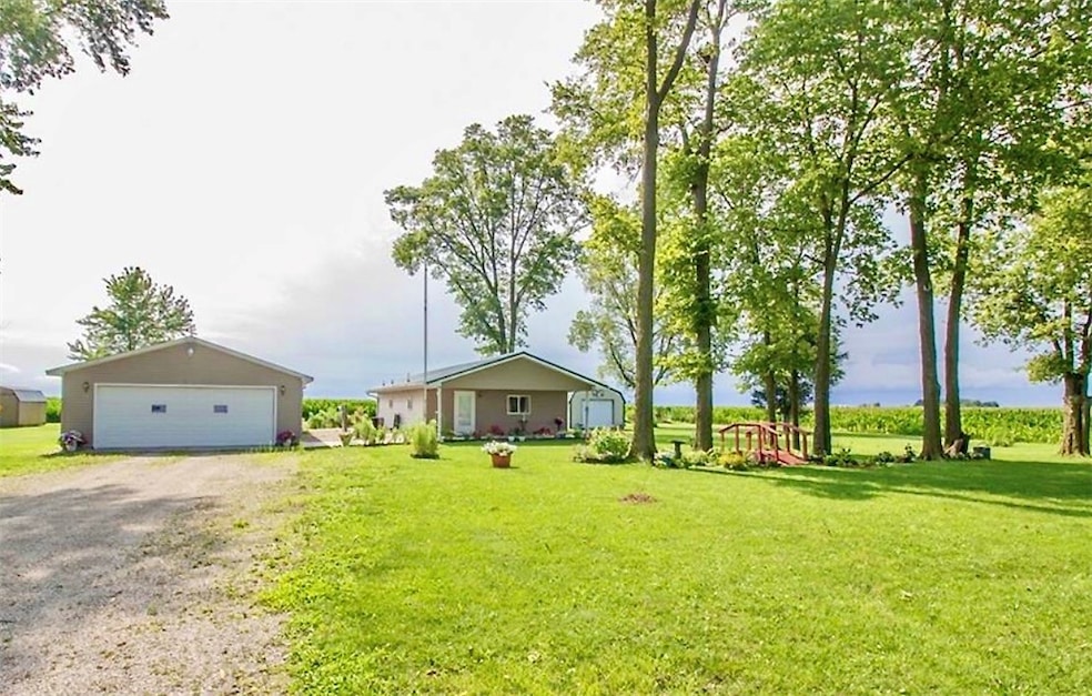 6847 Dole Rd, Mattoon, IL 61938 - photo 1