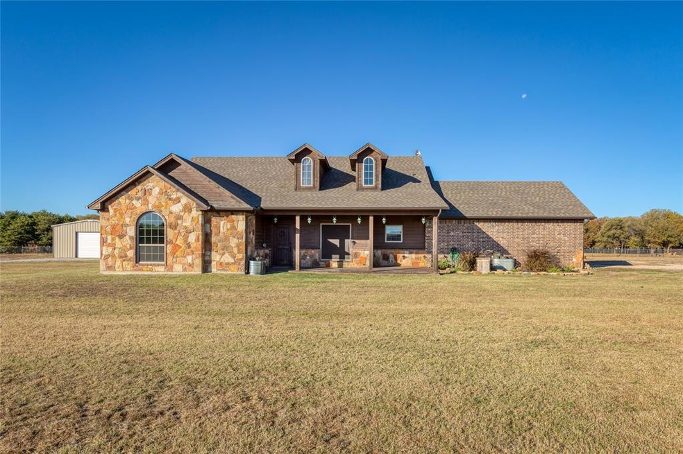 1760 Ross Ln, Springtown, TX 76082 - photo 1