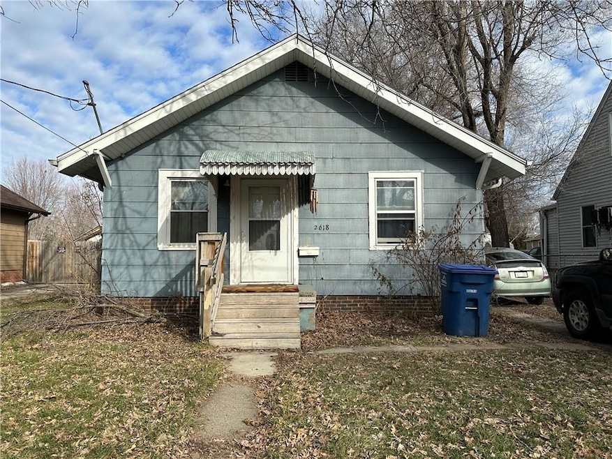 2618 Lyon St, Des Moines, IA 50317 - photo 1