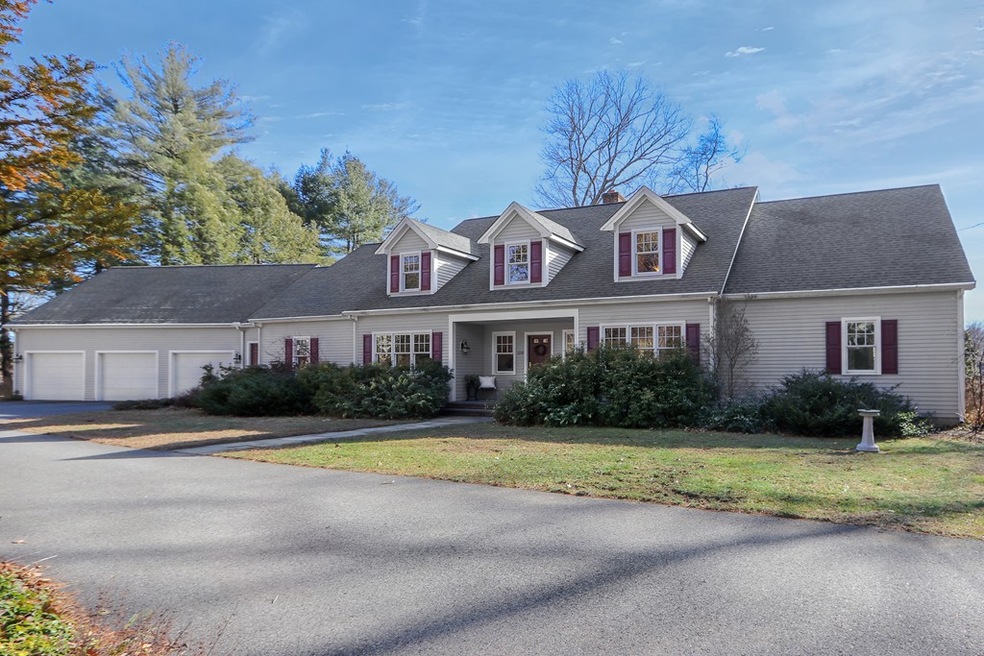 1098 Webster St, Needham, MA 02492 - photo 1