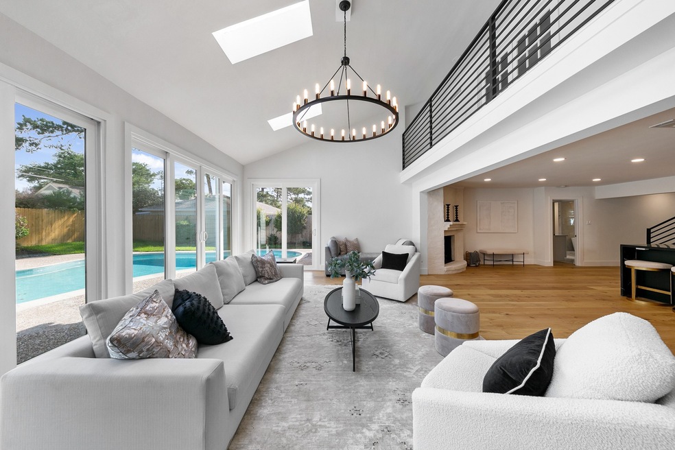 13914 Perthshire Rd, Houston, TX 77079 - photo 1