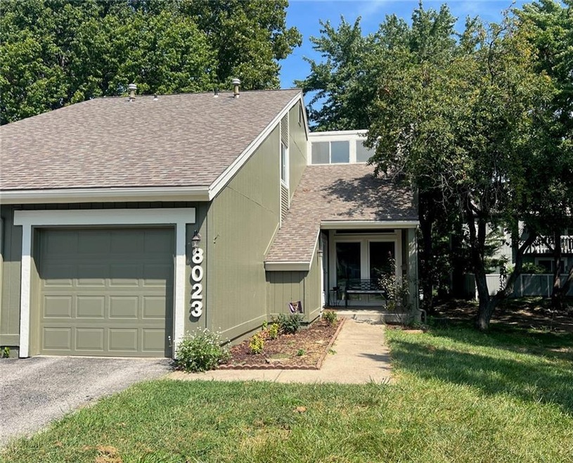 8023 Monrovia St, Lenexa, KS 66215 - photo 1