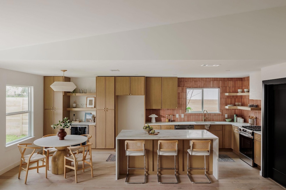 2009 Lear Ln, Austin, TX 78745 - photo 1