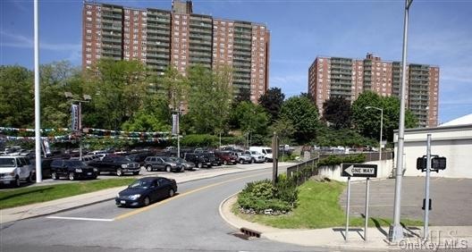 1853 Central Park Ave unit 5A, Yonkers, NY 10710 - photo 1