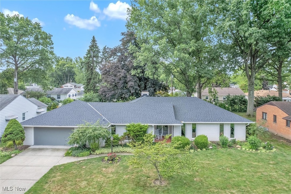 Pending $324,900 • Co-Listing Agent