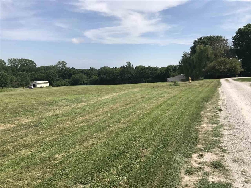 1128 S Huffman Dr, Princeton, IN 47670 - photo 1