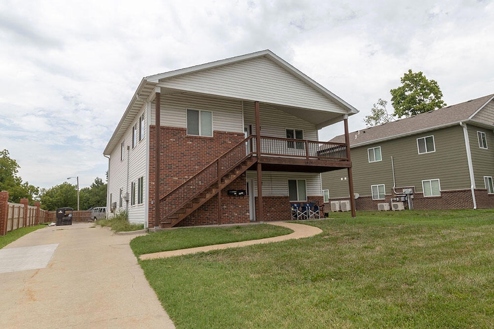 1409 Paris Rd unit 201, Columbia, MO 65201 - photo 1