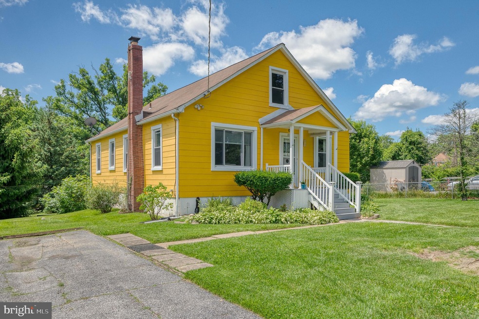 1809 Wildwood Ave, Parkville, MD 21234 - photo 1