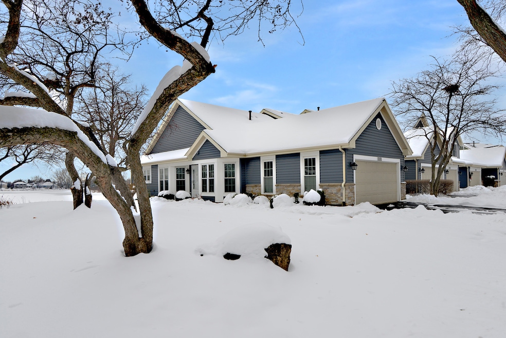 1080 Ridgefield Cir, Carol Stream, IL 60188 - photo 1