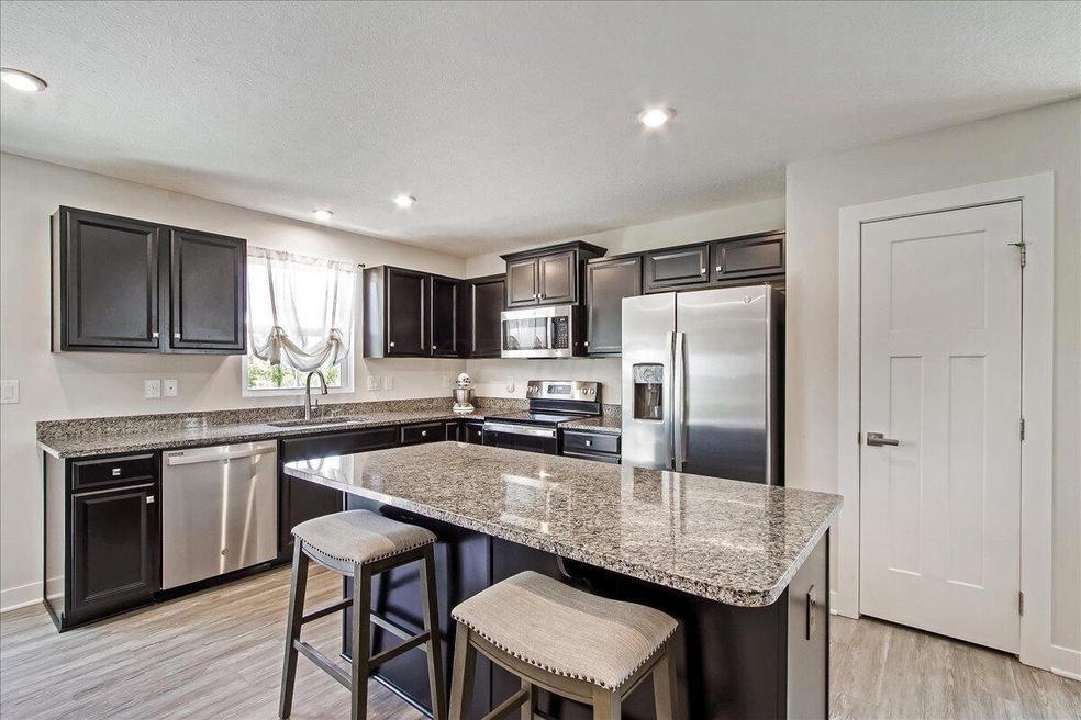 1595 Bahia Dr, Marysville, OH 43040 - photo 1