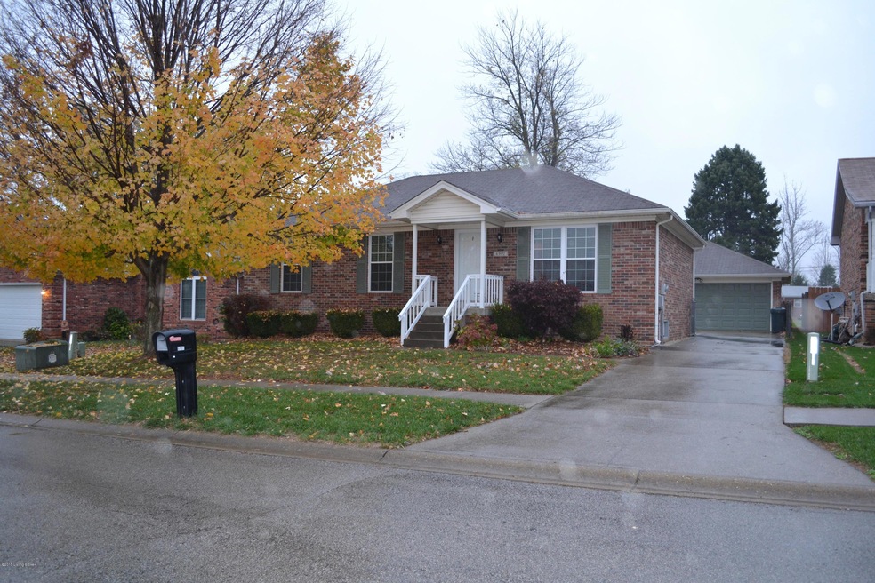 6907 Nansen Trace, Louisville, KY 40228 - photo 1