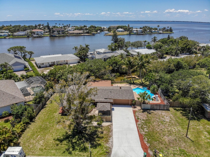 66 W Bay Dr Cocoa Beach FL