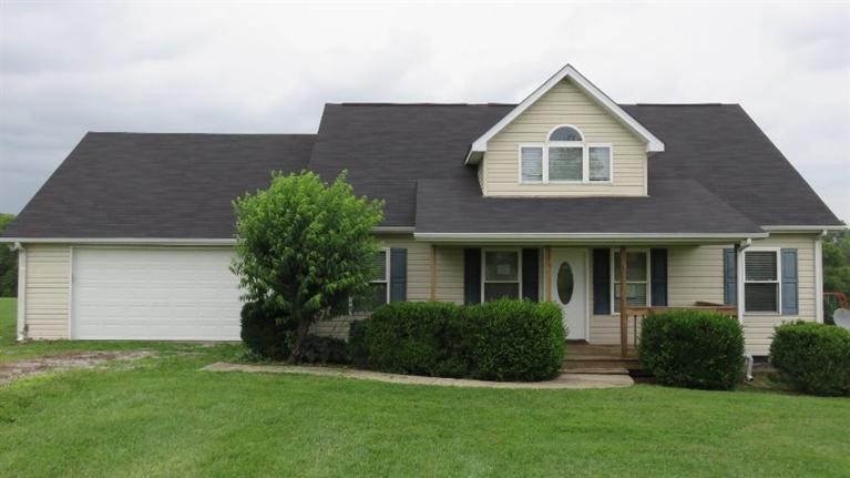 135 Lakeland Dr, Harrodsburg, KY 40330 - photo 1