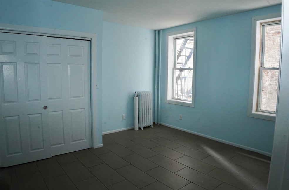 For Rent $1,600/month