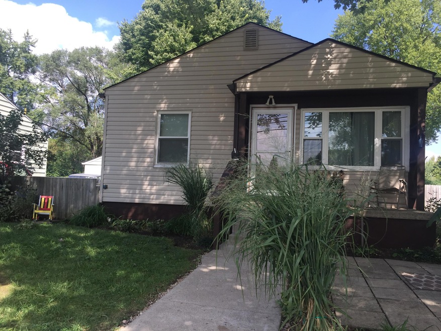 Front of House Welcoming Porch