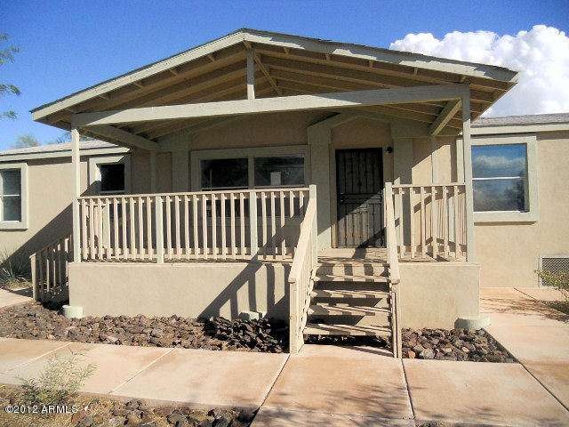 023-322673 - front porch 2