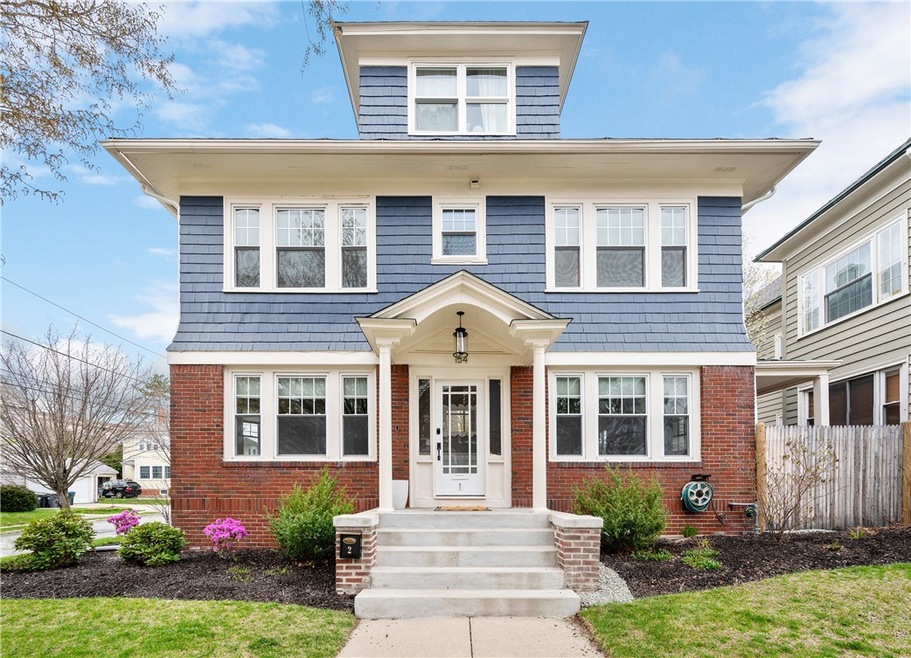 154 Emeline St unit 1, Providence, RI 02906 - photo 1