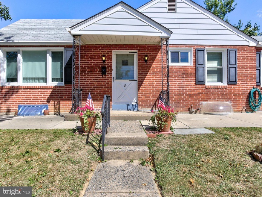 8 Franklin Getz Dr, Broomall, PA 19008 - photo 1