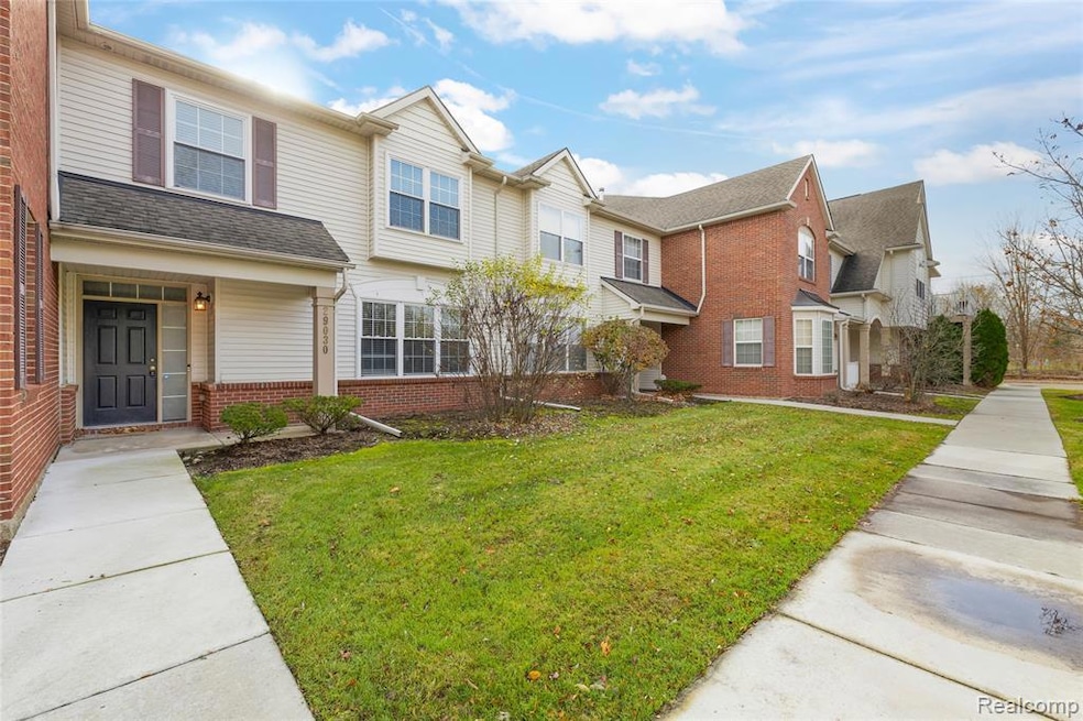 29030 Cullen Dr, Romulus, MI 48174 - photo 1