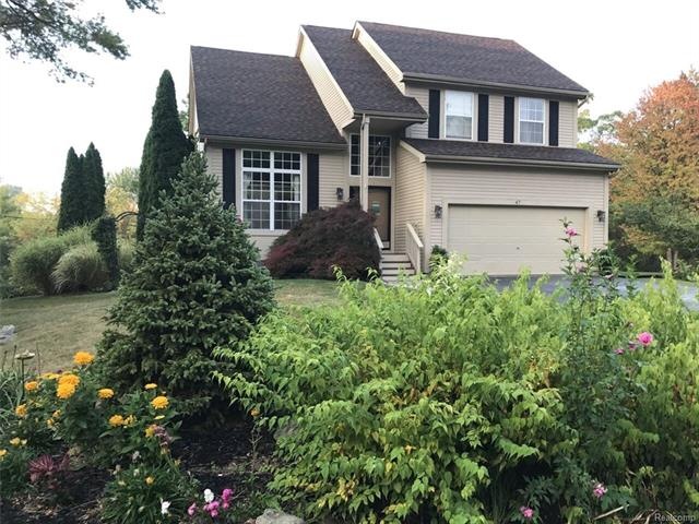 Lush Landscape Welcomes You!
