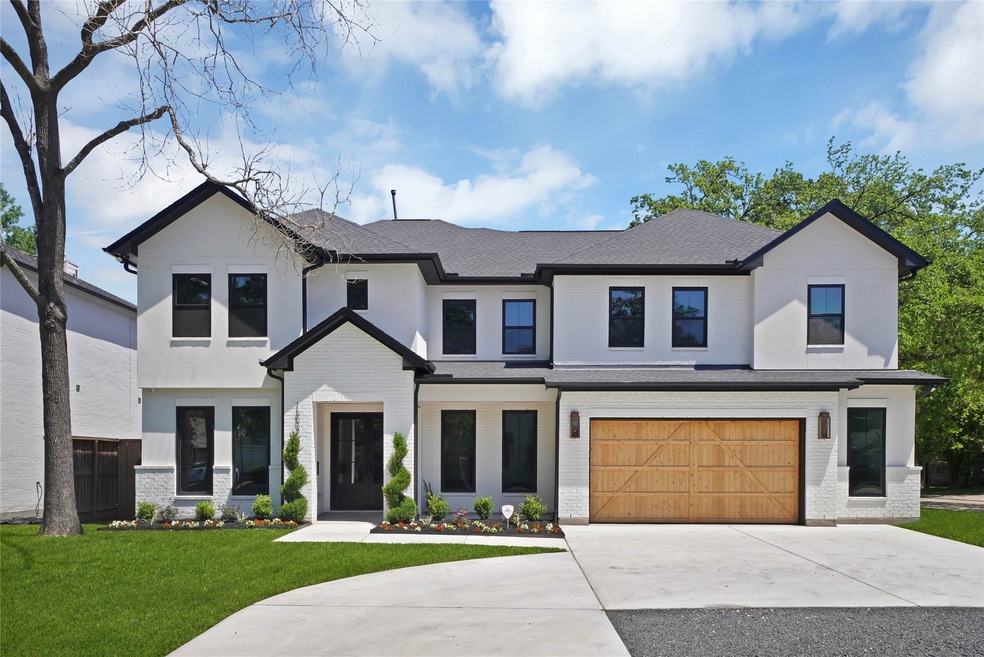 1602 Pine Chase Dr, Houston, TX 77055 - photo 1