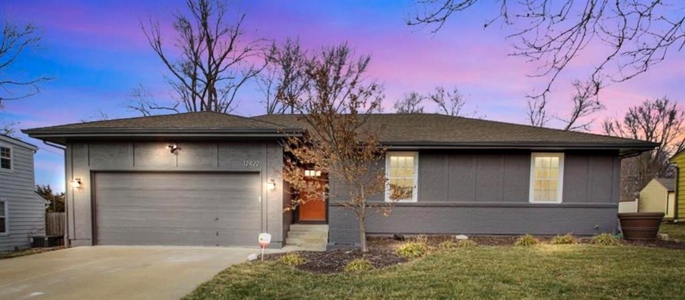 12422 W 52nd Terrace, Shawnee, KS 66216 - photo 1