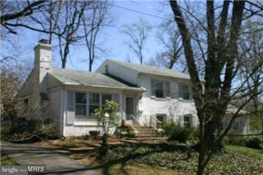 7302 Pinecastle Rd, Falls Church, VA 22043 - photo 1