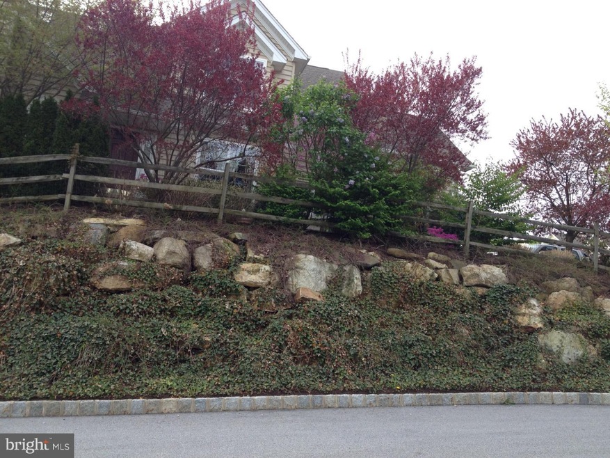 11 Sagewood Dr unit 14, Malvern, PA 19355 - photo 1