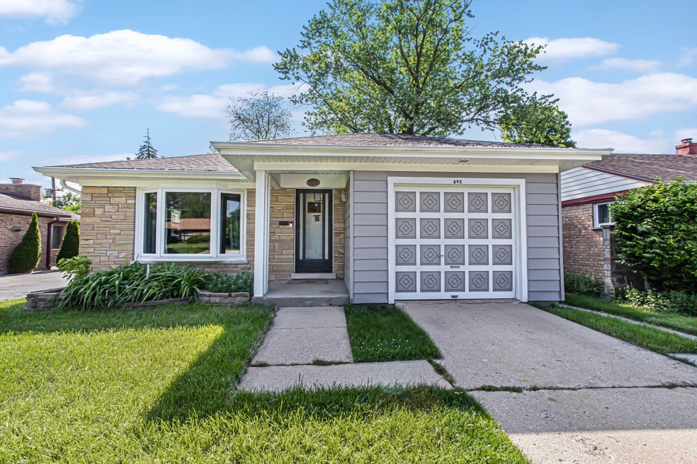 892 S 3rd Ave, Des Plaines, IL 60016 - photo 1