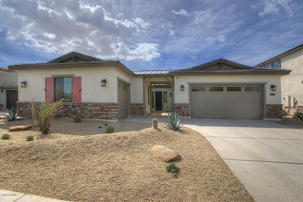 3821 E. Horseshoe PL