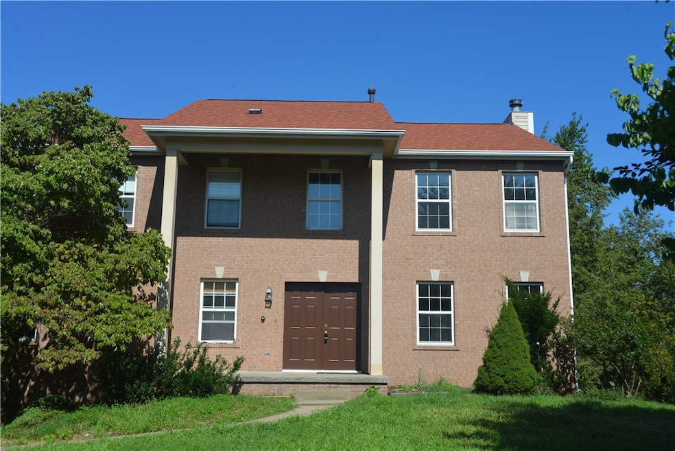 Under Contract $558,000