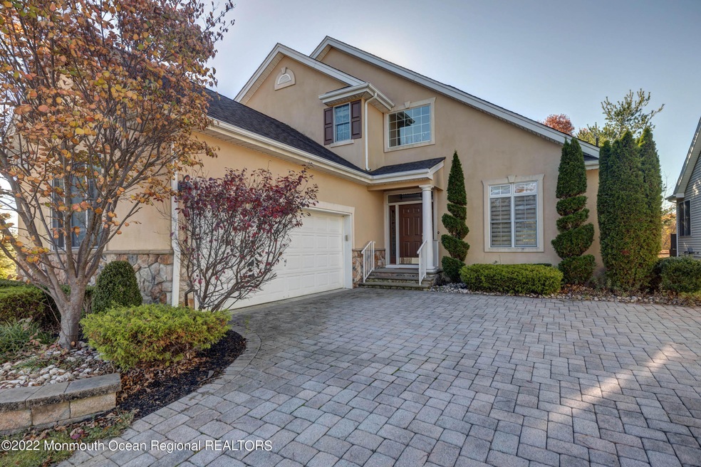 Sold $860,000 • Co-Listing Agent