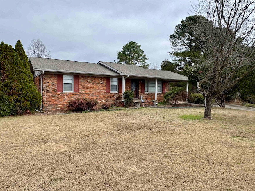 222 Clearview St SW, Decatur, AL 35601 - photo 1