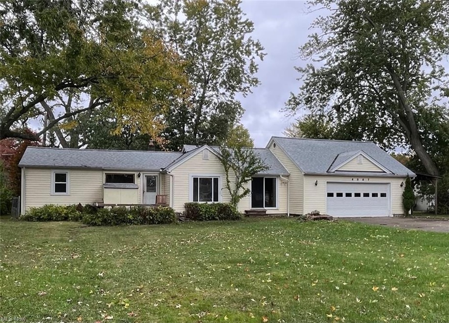 Welcome to 4867 Forest Rd Mentor, Ohio