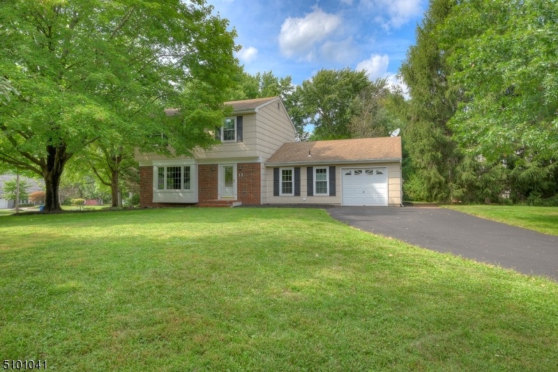 11 Huntsman Ln, Hillsborough, NJ 08844 - photo 1