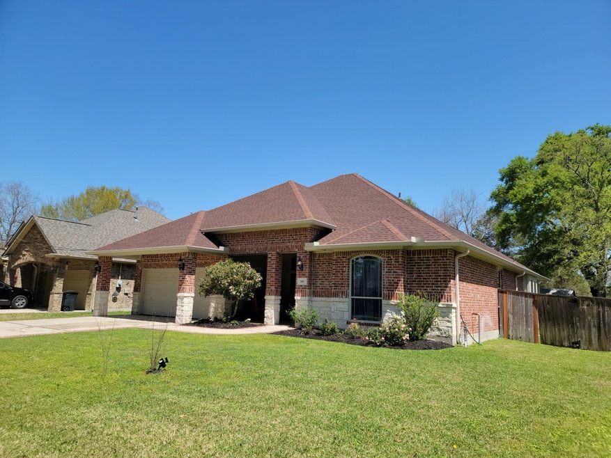 507 S Walnut St, Tomball, TX 77375 - photo 1