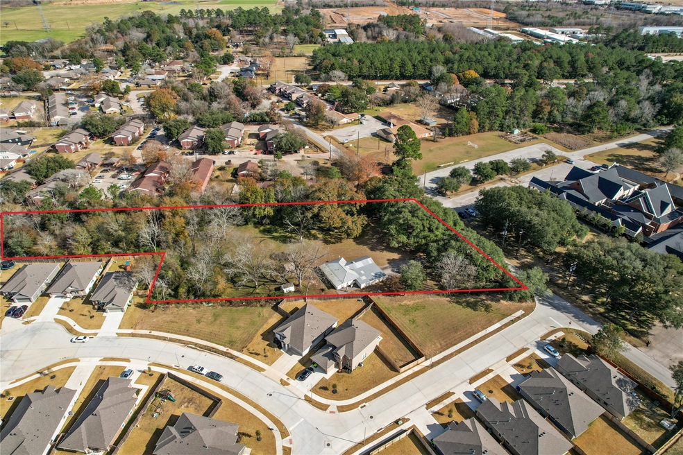 Massive property with an amazing location in Tomba