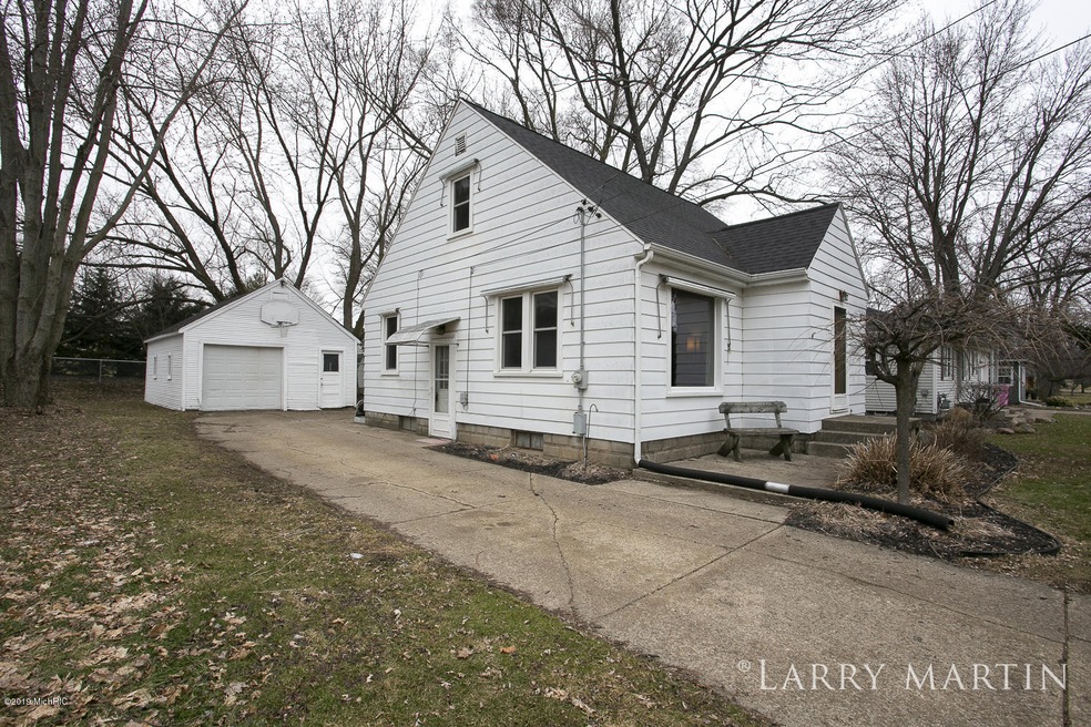 8275 Freeland Ave SW, Byron Center, MI 49315 - photo 1