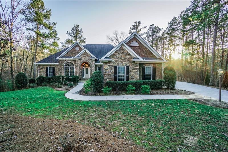 173 Picketts Creek Dr, Acworth, GA 30101 - photo 1