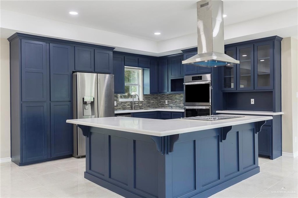 619 W 11th St, Weslaco, TX 78596 - photo 1