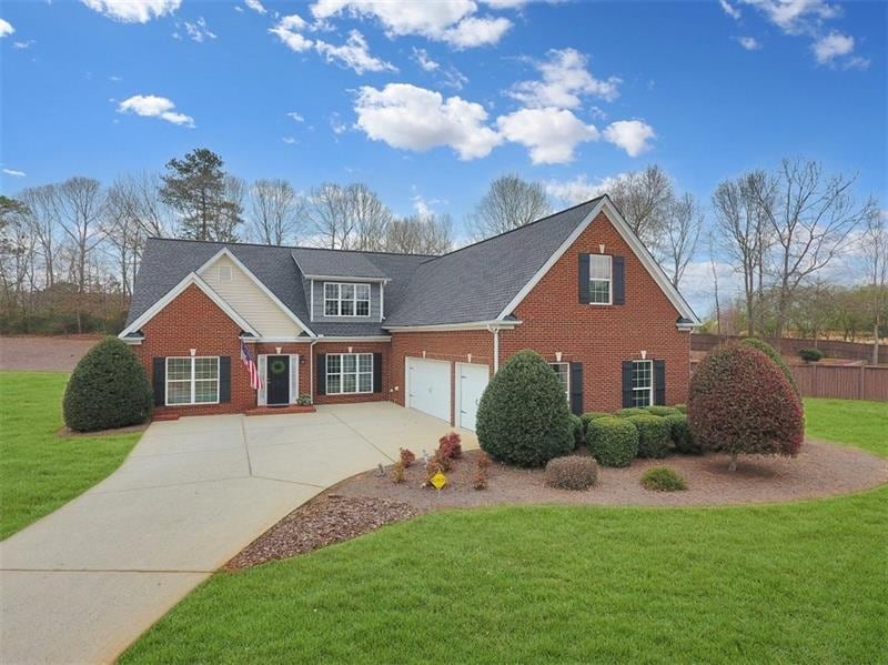 BEAUTIFULLY PRESENTED RANCH HOME IN A GREAT LOCATI