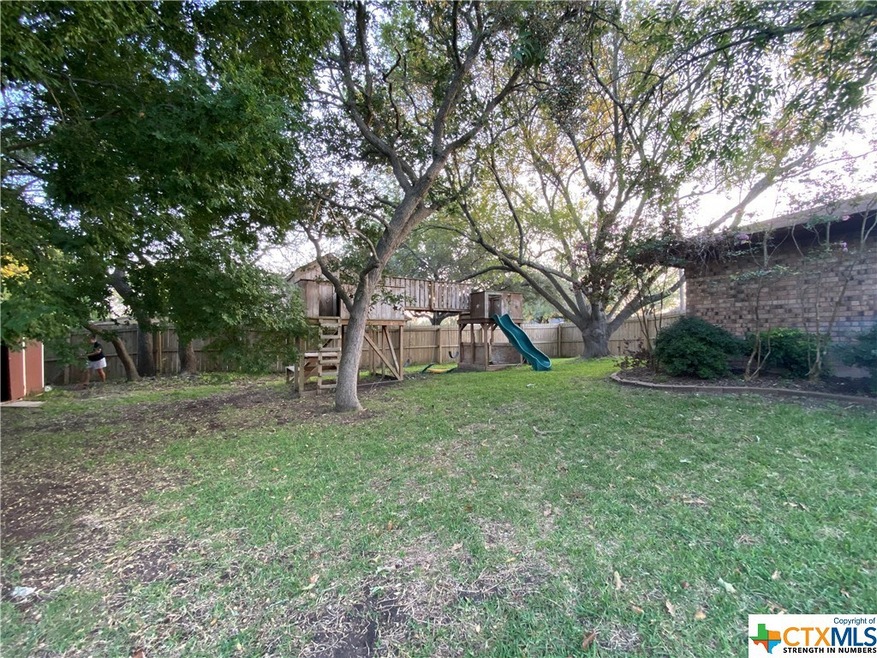 701 Cedar Dr, Copperas Cove, TX 76522 - photo 1