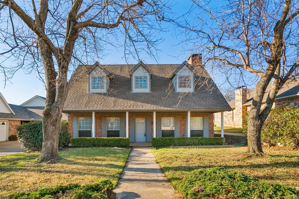 1146 Bent Oaks Dr, Denton, TX 76210 - photo 1