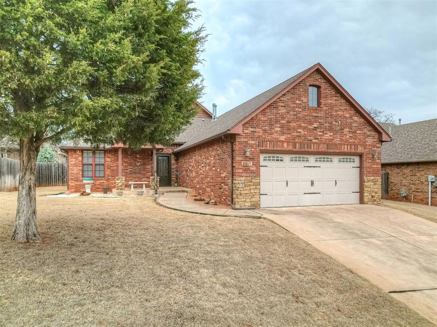 This meticulously cared for home is ready to move 