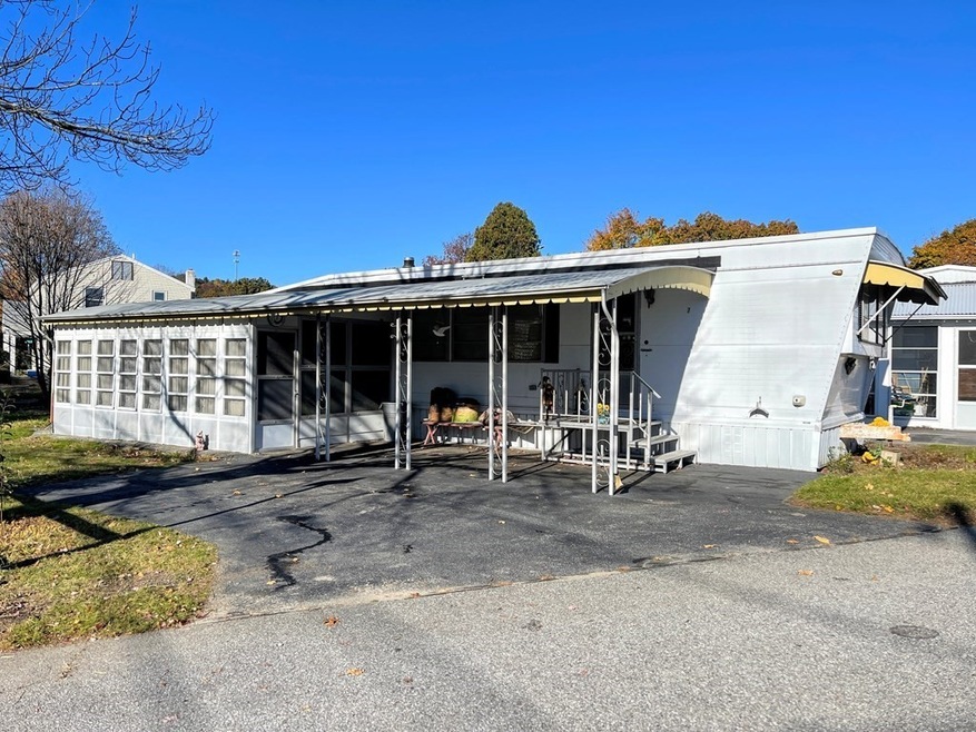 239 Ayer Rd unit 7, Littleton, MA 01460 - photo 1