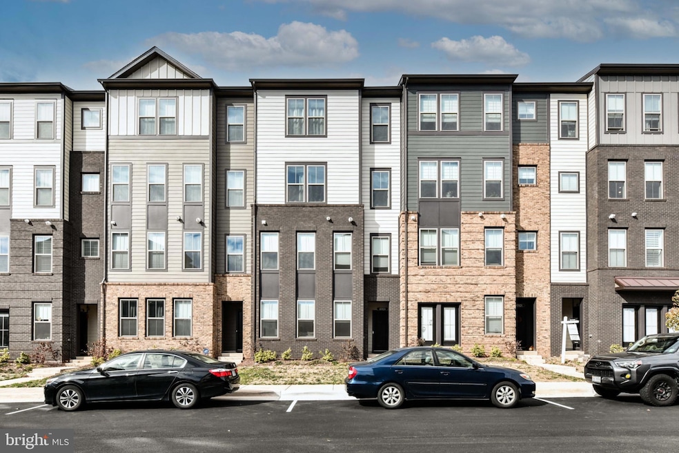 45922 Swallow Terrace, Countryside, VA 20165 - photo 1