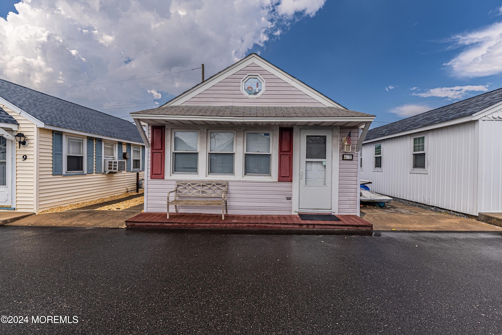 7 8th ave Seaside Exteriors (2 of 5)