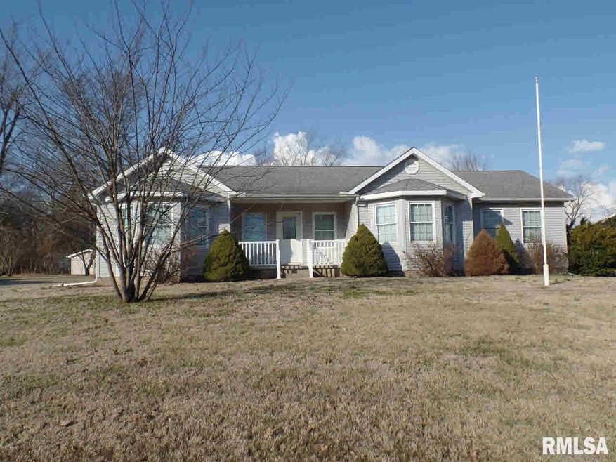 1612 Dorris Heights Rd, Harrisburg, IL 62946 - photo 1